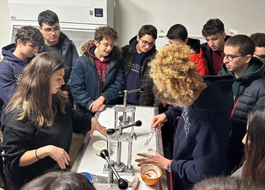 Ataköy Cumhuriyet Anadolu Lisesi