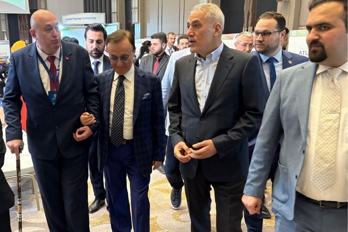 Mütevelli Heyet Başkanımız İmam Altınbaş’tan EDIS 8. İstanbul Eğitim Fuarı’na ziyaret