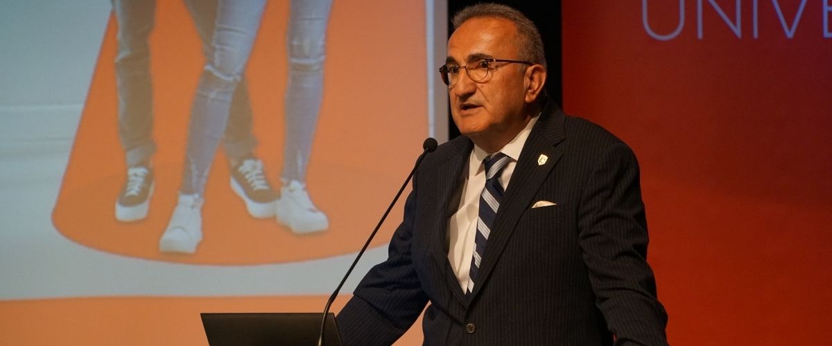 Counselors met at Altınbaş University  