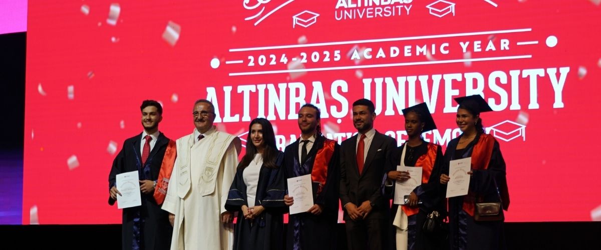Altınbaş’ta mezuniyet coşkusu  