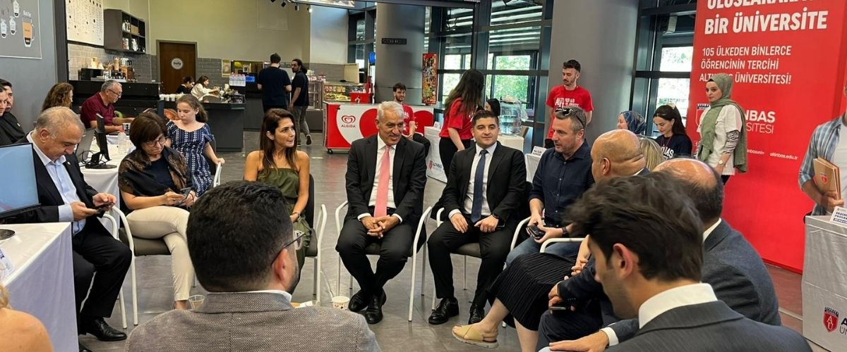 Mütevelli Heyetimizden tercih merkezlerine anlamlı ziyaret 