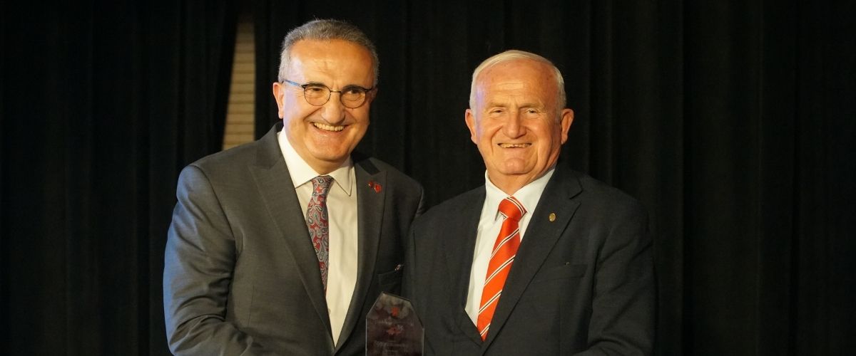 Why Is Türkiye Lagging Behind in Organ Donation? Experts Answered from a 360-Degree Perspective 