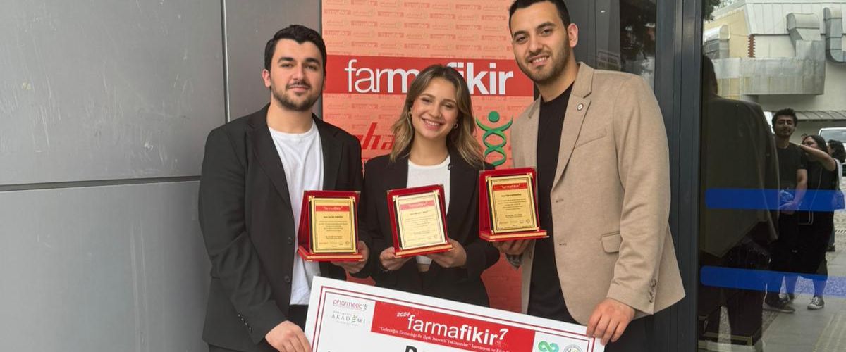 Our Faculty of Pharmacy Returned with Two Awards
