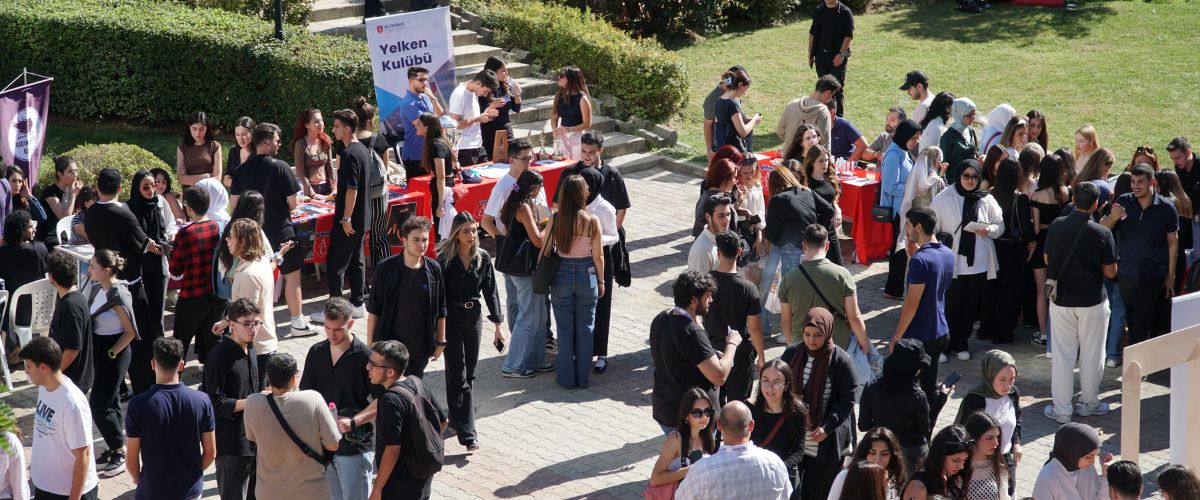 Altınbaşlı Students Met at Back To Uni Clubs Fair